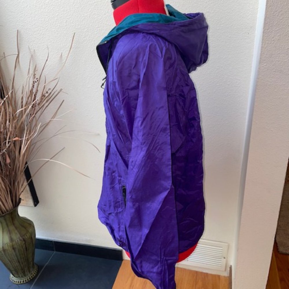 Helly Hansen Packable Rain Jacket - Size Small - image 5